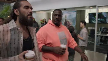Daniel Patrick Orange néon hoodie, portés par Vernon Littelfield (Donovan Carter) comme on le voit dans Ballers (S05E05)
