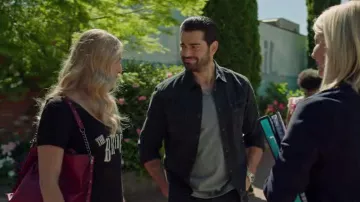 Wrangler nace con la camisa occidental usada por Trace Riley (Jesse Metcalfe) en Chesapeake Shores Temporada 4 Episodio 5