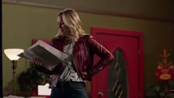 Anthropology W5 penny farthing bicycle bike shirt worn by Bree O'Brien (Emilie Ullerup) in Chesapeake Shores Season 4 Episode 5