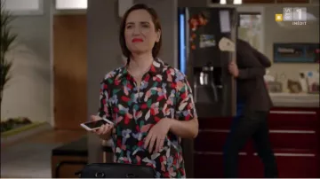 Equipment mirelle dress worn by Jen (Zoe Lister-Jones) in Life in Pieces Season 4 Episode 2
