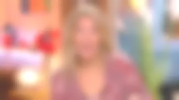 Le top omprimé de Agathe Lecaron dans La maison des maternelles