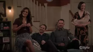 Etoile isabel marant jeezon tiered printed georgette skirt worn by Colleen (Angelique Cabral) in Life in Pieces Season 4 Episode 8