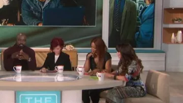 Alice + Olivia essie robe portée par Eve sur Le Talk 26 septembre 2019