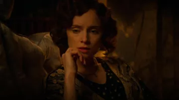 Collar de Ada Shelby (Sophie Rundle) en Peaky Blinders (S05E06)