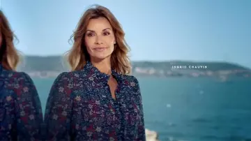 The blue shirt floral See U Soon worn by Chloe (Ingrid Chauvin) in Tomorrow belongs to us