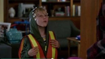 H&M Dinosaure Vert à Capuche porté par Bailey Shepherd dans grey's Anatomy Saison 16 Épisode 01