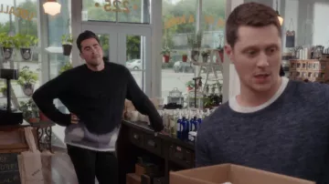 OAMC Moth Hem Alpaca Knit Sweater usado por David Rose (Daniel Levy) en Schitt's Creek (S05E06)