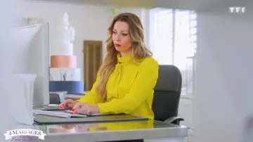 The blouse yellow door Elodie Villemus in the show 4 weddings, 1 honeymoon of the 30/09/2019