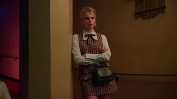 CHLOÉ white elongated collar blouse worn by Astrid (Lucy Boynton) in The Politician Season 1 Episode 3