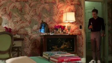 Gucci white new ace sneakers worn by Payton Hobart (Ben Platt) in The Politician Season 1 Episode 3