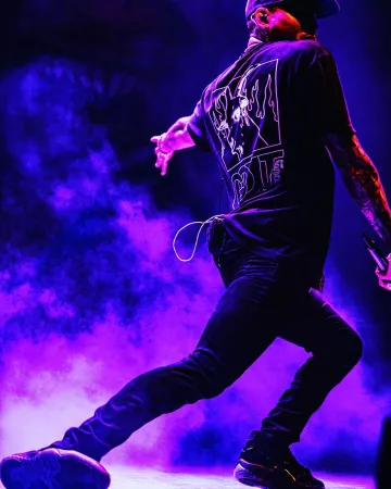 Sneakers Jordan 11 Retro Gamma Blue of Chris Brown on the account Instagram of @chrisbrownofficial