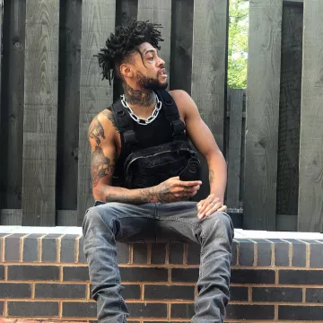 Chain silver wholesale chain links carried by Scarlxrd on his account Instagram @scarlxrd