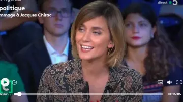 The shirt printed cashmere half zip on the front of Camille Girerd in C policy the 29.09.2019