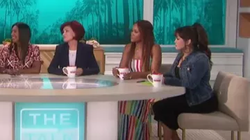 Alice + Olivia rayé robe maxi porté par Eve sur Le discours du 1er octobre 2019