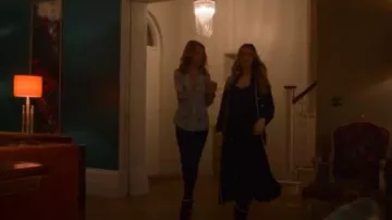 Reiss noir skinnny pantalon porté par Gemma (Zoe Boyle) dans Quatre Mariages et un Enterrement Saison 1 Épisode 2