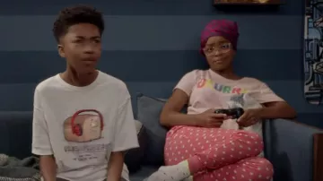 Prince Pierre Okurrr t-shirt porté par Diane Johnson (Marsai Martin), en black-ish Saison 6 Épisode 2