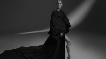 Vestido largo e hinchado de Celine Dion en Celine Dion - Imperfecciones