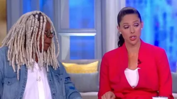 New York & Co Doux Madie Blazer Ceinturée porté par Abby Huntsman sur La Vue 2 octobre 2019