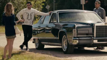 Sudadera digital con estampado facial Christopher Kane usada por David Rose (Daniel Levy) en Schitt's Creek (S03E04)