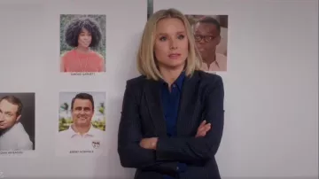 La théorie bleu classic slim shirt porté par Eleanor Shellstrop (Kristen Bell) à La Bonne Place Saison 4 Épisode 2