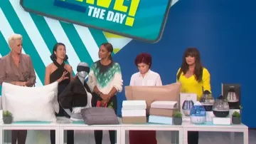 Simone Rocha Pantalón ancho a medida usado por Sharon Osbourne en The Talk 4 de octubre de 2019