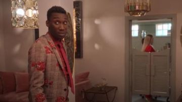 Heart & dagger grey skinny blazer worn by Tony (Nathan Stewart-Jarrett) in Four Weddings and a Funeral Season 1 Episode 2