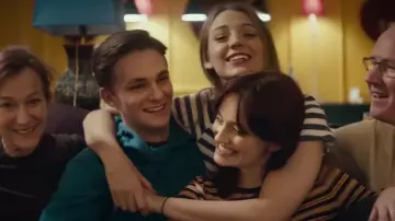 Le top rayé de Stephanie Patrick (Blake Lively) dans The Rhythm Section