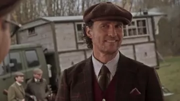 La casquette en tweed marron de Mickey Pearson (Matthew McConaughey) dans The Gentlemen