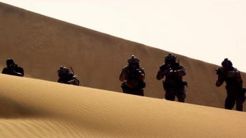 Tactical helmet as seen in 6 Underground