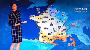 Le pull en maille fine noir avec carreaux blanc de Tatiana Silva dans Météo de TF1