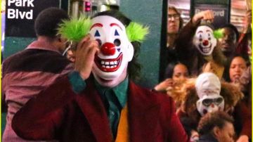 The mask of the Joker (Joaquin Phoenix) in Joker