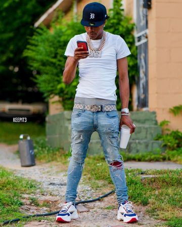 La Ceinture En Toile Suprême GG Avec boucle double G Gucci de Lil Baby sur le compte Instagram de @lilbaby_1