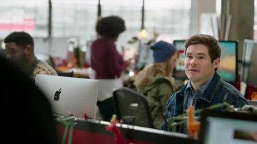 Levi's denim jacket worn by Phil (Adam DeVine) in Jexi