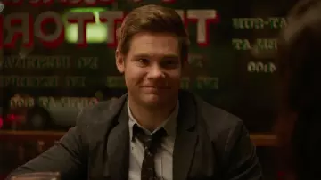 Casual suit worn by Phil (Adam DeVine) in Jexi