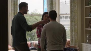 White long sleeve henley shirt worn by Phil (Adam DeVine) in Jexi