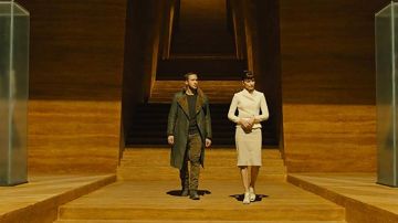 Green Cotton Fur Trench Long Coat of 'K' (Ryan Gosling) in Blade Runner 2049