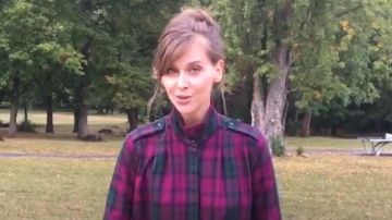 The plaid shirt red and black Ophelia Miller in prohibited Area