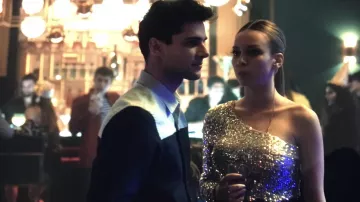 Sequined Silver dress worn by Carla (Ester Expósito) in Elite TV show (Season 2)