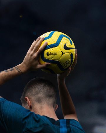 El fútbol Strike Pro de la Premier League en la cuenta de Instagram de @nikefootball