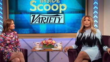 Ceremonia de apertura Vestido de punto azul intarsia usado por Wendy Williams en The Wendy Williams Show 8 de octubre de 2019