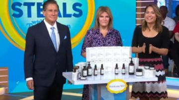 Diane von Furstenberg Reverie Knit mini falda usada por Ginger Zee en Good Morning America Weekend 8 de octubre de 2019