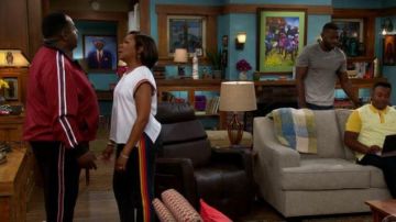 Aviator Nation Navy 5 Stripe Sweatpants worn by Tina (Tichina Arnold) in The Neighborhood Season 02 Episode 03