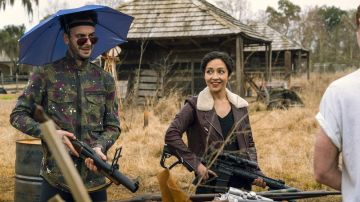 Éclaboussure de peinture de camouflage zip-up shirt porté par Cassidy (Joseph Gilgun) comme on le voit dans Prédicateur (S03E02)