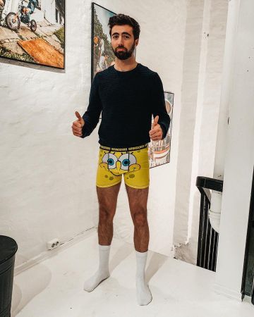 Bob l'éponge Boxeurs porté par Jonas Aden sur son Instagram account @jonasaden