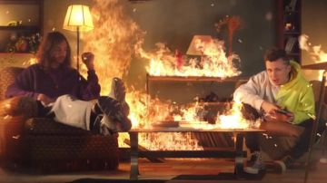 Hoodie worn by Foda C in C'est pas Grave music video by Columbine