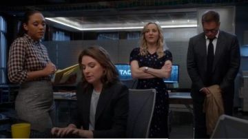 Vestido floral de la colección Jason Wu usado por Marissa Morgan (Geneva Carr) en Bull Temporada 04 Episodio 03