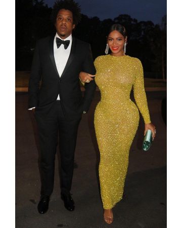 Roger vivier broche vivier sobre solapa usada por Beyoncé Knowles Tyler Perry Studios Gran Gala de Apertura 5 de octubre de 2019