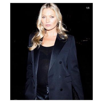 Blazer vintage negro de Kate Moss en la cuenta de Instagram de @katemossagency
