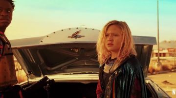 The Lincoln Continental car used by (Alyvia Alyn Lind) in Daybreak (S01)