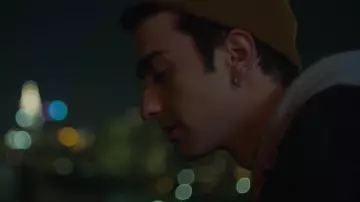 The earring of Nick (Alex Wolff) in The Cat and the Moon